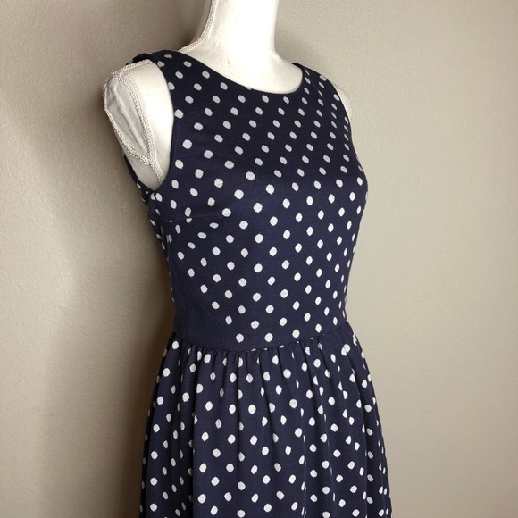 Polka dot Midi Dress - Picture 2 of 7
